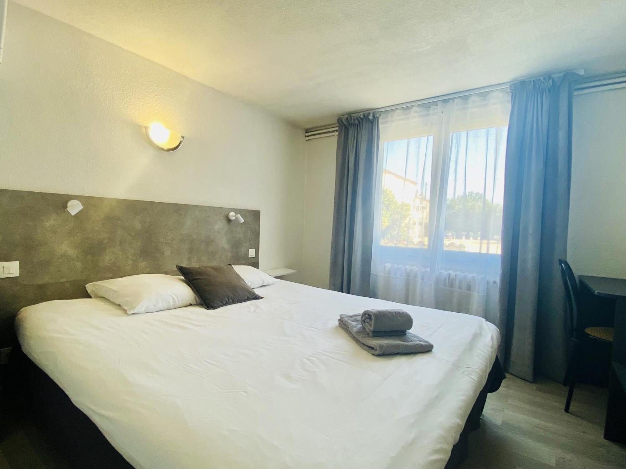 Auberge De Lamagistere Luaran gambar